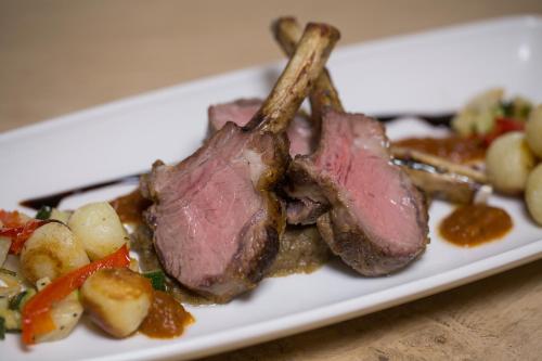 Ételek és italok, Bridgend Hotel in Bridgend