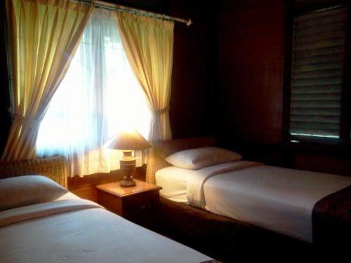 Citra Cikopo Hotel near Taman Wisata Matahari