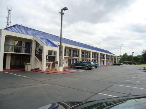 Motel 6-Memphis, TN - East