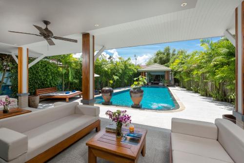 Karon Beach Pool Villa - Sha Extra Plus - 발코니/테라스