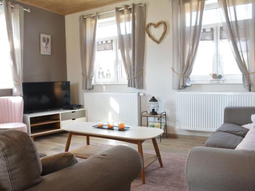  Cozy Holiday home in Hastiere Namur with terrace and garden in Vodelée