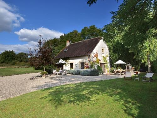 Modern holiday home with private pool - Le Châtelet