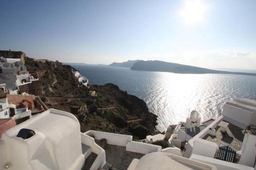 Fotinos Houses - Santorini