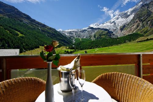 Balcony/terrace, Hotel Burgener in Saas-Fee
