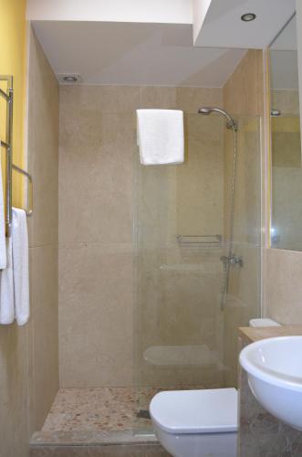Three-Bedroom House room in Casa Fayas
