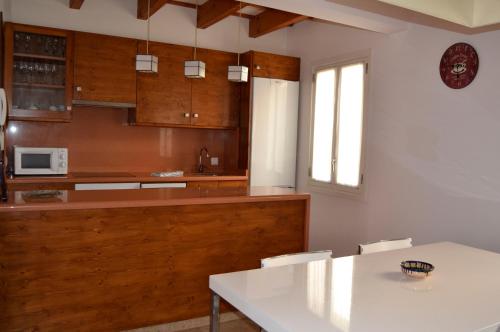 Three-Bedroom House image 8