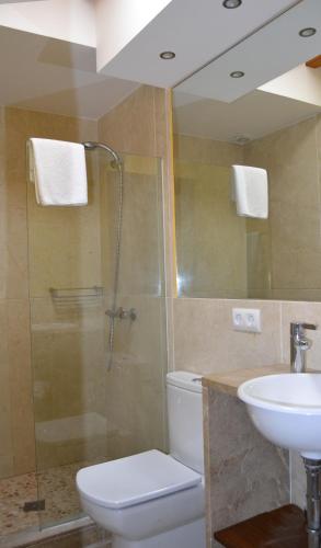 Three-Bedroom House image 7