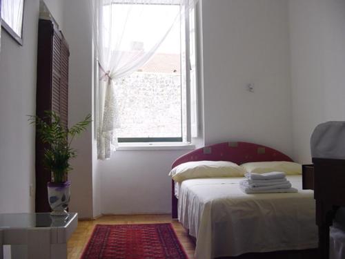 Old Town Port Apartments photo