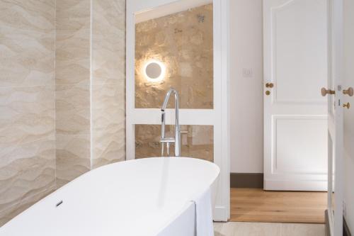 Apartment - Split Level