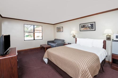 ไนต์ อินน์ - แจ็คสันวิลล์ อิลลินอยส์ (Knights Inn - Jacksonville, IL) in แจ็คสันวิลล์ (IL)