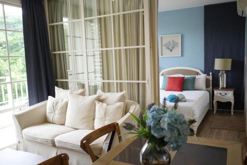 Summer Hua Hin Condo Room 219
