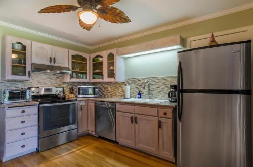 Hideaway Cove Poipu Beach - image 2
