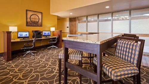 Best Western Executive Inn Kenosha - Pleasant Prairie