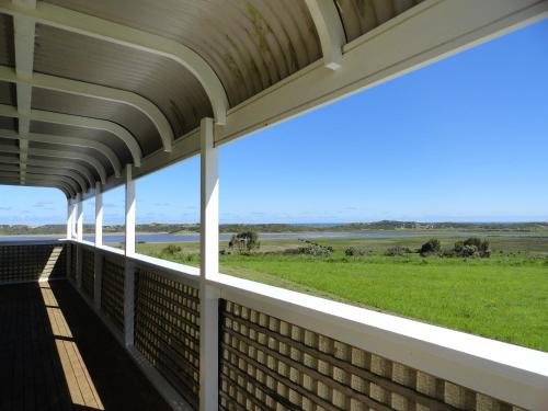 B&B Warrnambool - High View Family Cottages - Bed and Breakfast Warrnambool