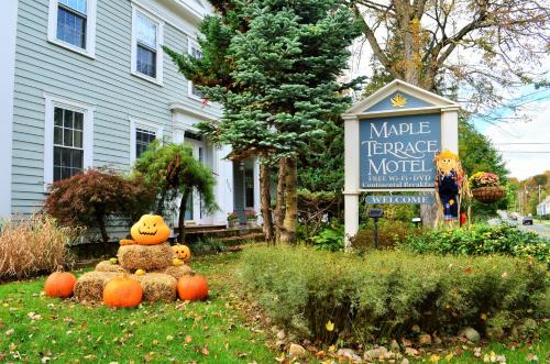 Maple Terrace Motel