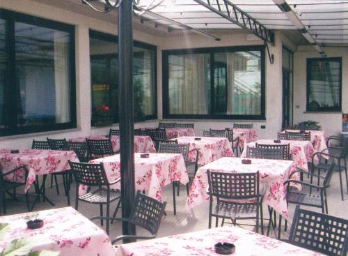 設施, Albergo Ristorante Lavedo in 蘭諾