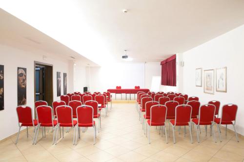 Best Western Cesena Hotel - image 3