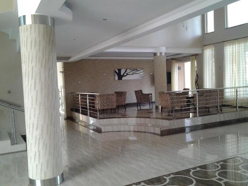 Lobby, THREE STEERS HOTEL in Meru