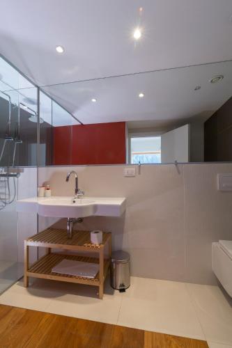 2 bedrooms, 3 beds