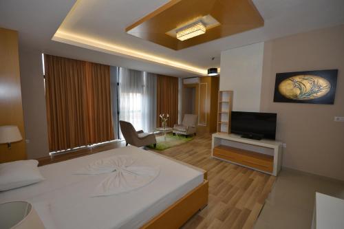2 double beds