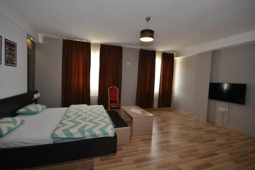 1 double bed