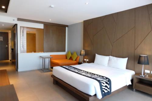 Superior Double Room image 9
