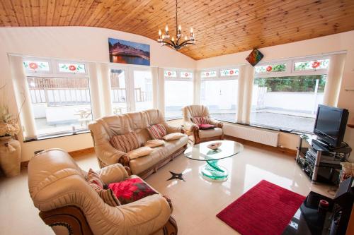 sala de TV, Beezies Self Catering Cottages in Sligo City Center