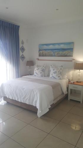 At Doms B&B At Doms B&B is a popular choice amongst travelers in Ballito, whether exploring or just passing through. The property offers a high standard of service and amenities to suit the individual needs of al