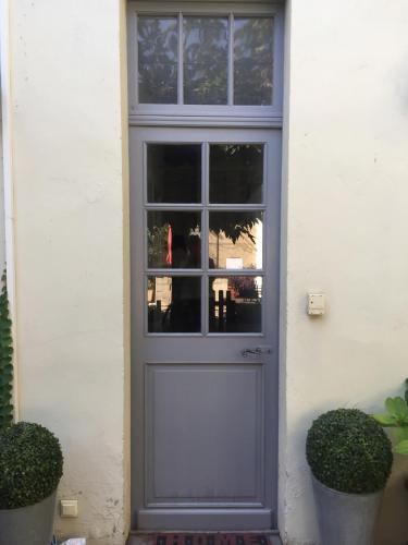 Anne de la Maison Blanche - image 10