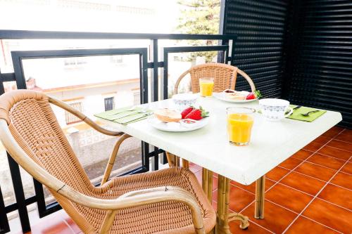 Summerland Apartments Rota
