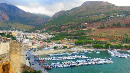 Photo 1 Hotel Cala Marina