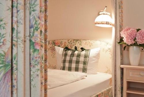 Villa Adolphine Room Type - Double Room with Balcony