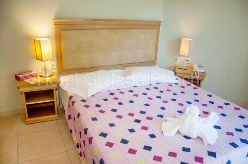 Glyfada Beach Hotel - image 6