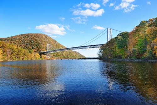 Overlook Lodge and Stone Cottages at Bear Mountain - 주변 명소