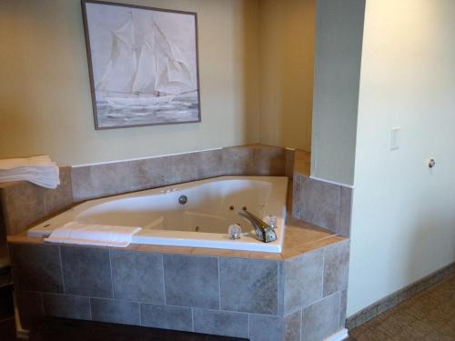 Harbor House Inn 5