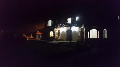 Runa Wasi Quilotoa in Quilotoa