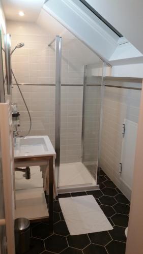 Hotel Residence Montebello Paris - image 13