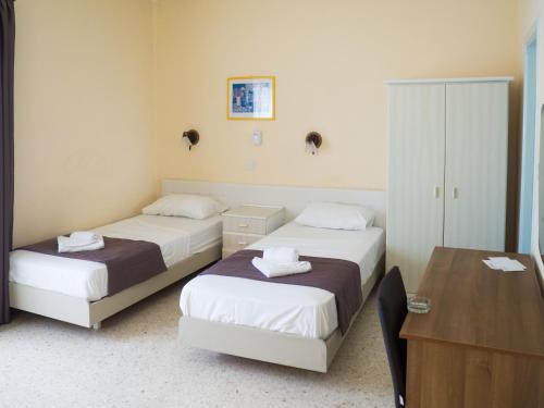 Mavina Hotel & Apartments - main image