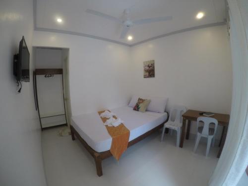Neela Tourist Lodge – El Nido, WI