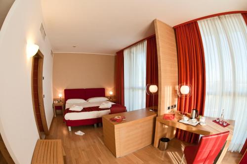 Hotel Remilia - main image