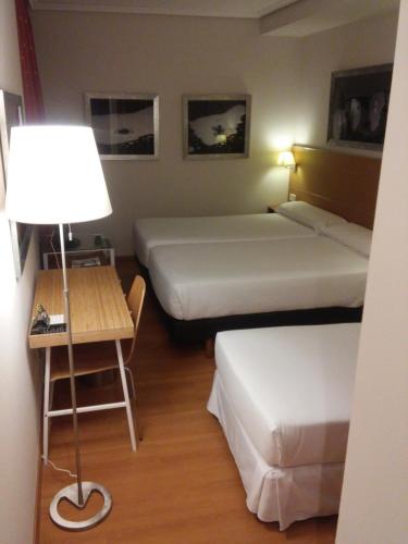 Hotel Sercotel Tres Luces - image 9