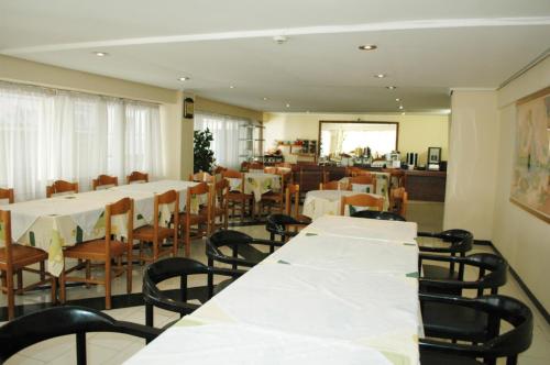 Omiros Hotel – Athens, NY
