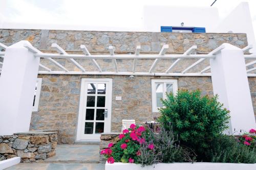 Kamari Hotel - image 5