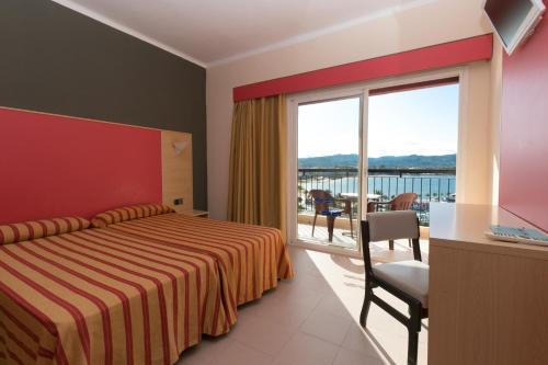 The Red Hotel - Adults Only, San Antonio bei Port de San Miguel