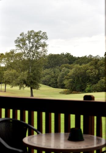 Champions Black Bear Lodge - 주변 환경