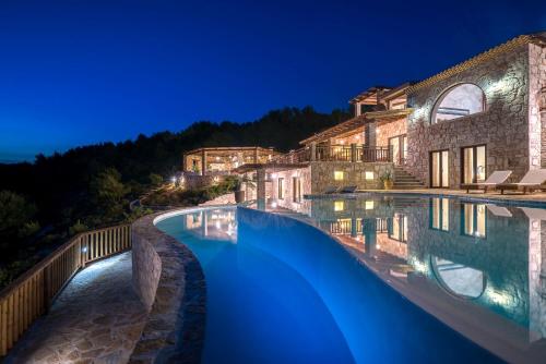 숙소 외관, Amara Villa in 아나포니트리아