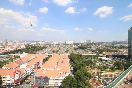 View, Millennium Suite At Pyramid Tower near Sunway College