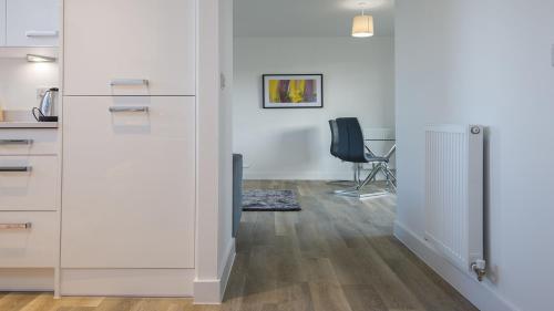 Tailored Stays - De Havilland House - image 13