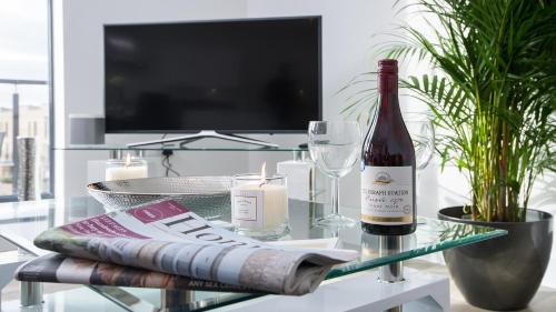 Tailored Stays - De Havilland House - image 11