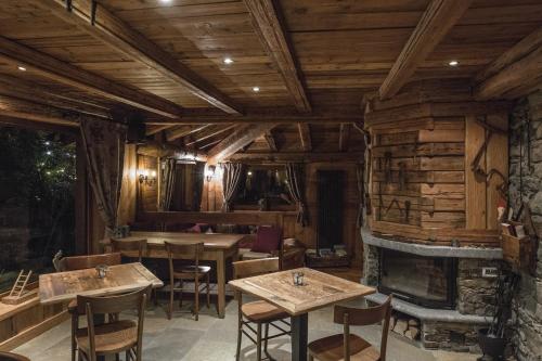 Jagatud salong / TV-ala, Les Trompeurs chez Odette in Cogne